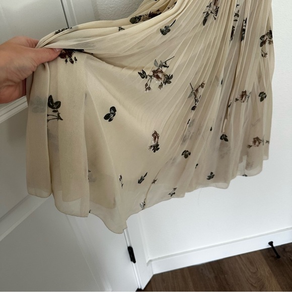 Aritzia Wilfred Beaune Floral Pleated Wrap Dress Size Small Women’s Thin Stripes - Picture 4 of 12